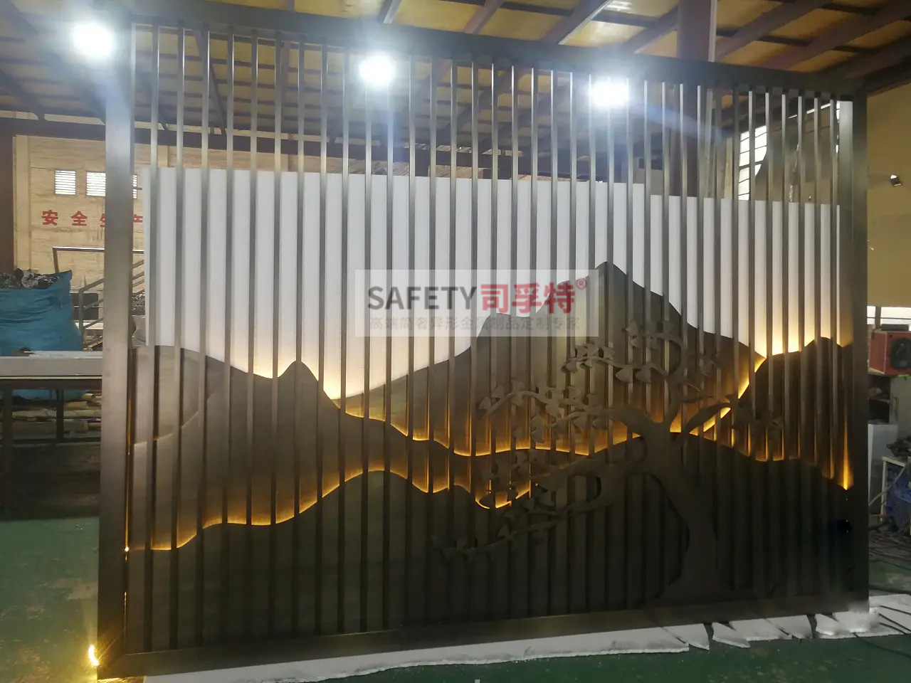 金屬山水屏風(fēng)隔斷：新中式古典風(fēng)，精致優(yōu)雅，輕奢舒適(圖3)