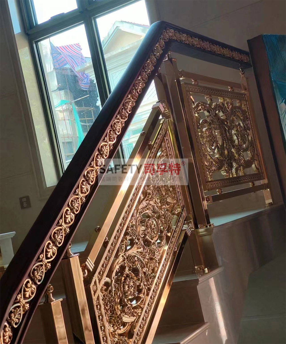 銅藝樓梯扶手：結(jié)構(gòu)獨(dú)特，造型優(yōu)美，堅(jiān)固耐用[司孚特銅藝護(hù)欄，銅樓梯扶手](圖5)