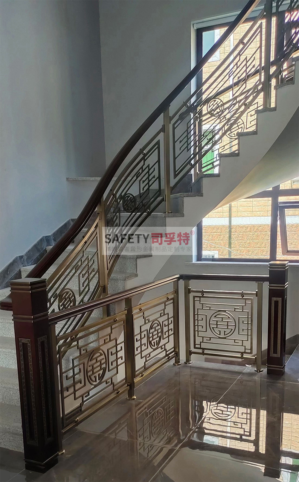 鋁藝鏤空雕花樓梯扶手：造型多樣，工藝成熟，彰顯高端品味(圖5)